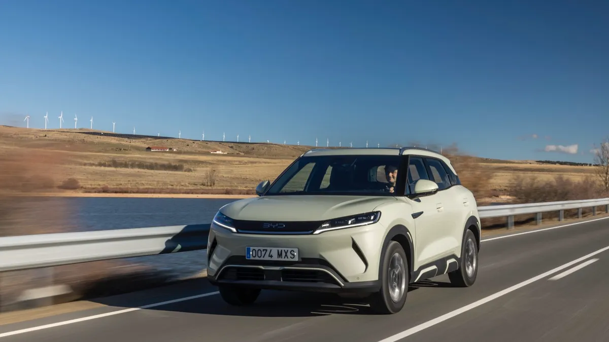 BYD BYD ATTO 2 64.8 kWh — photo 5