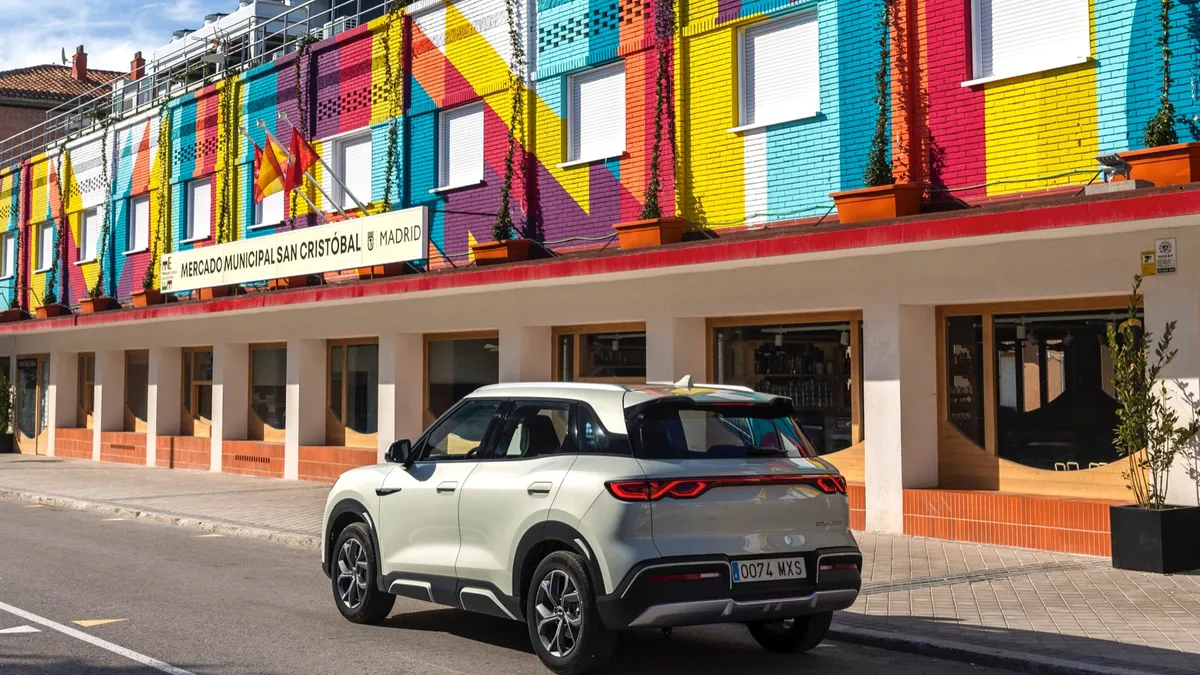 BYD BYD ATTO 2 64.8 kWh — photo 6