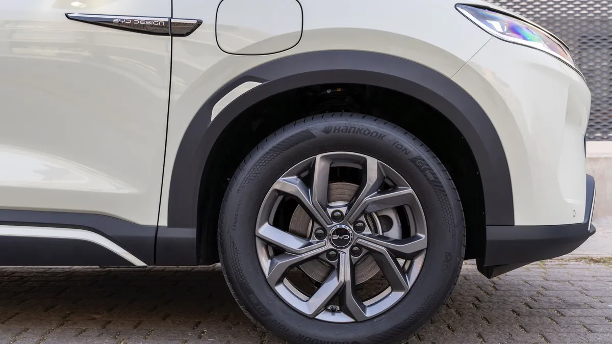 BYD BYD ATTO 2 64.8 kWh — photo 14