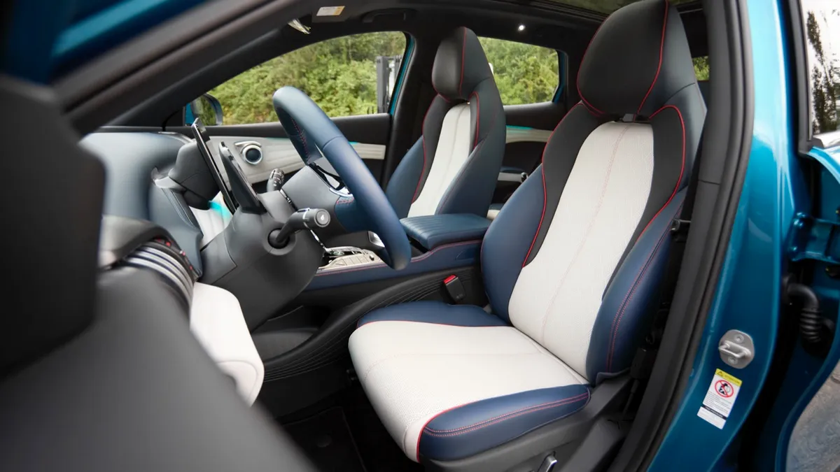 BYD BYD ATTO 3 — photo 17