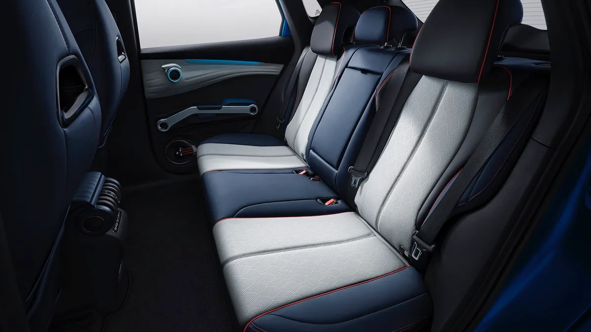 BYD BYD ATTO 3 — photo 23