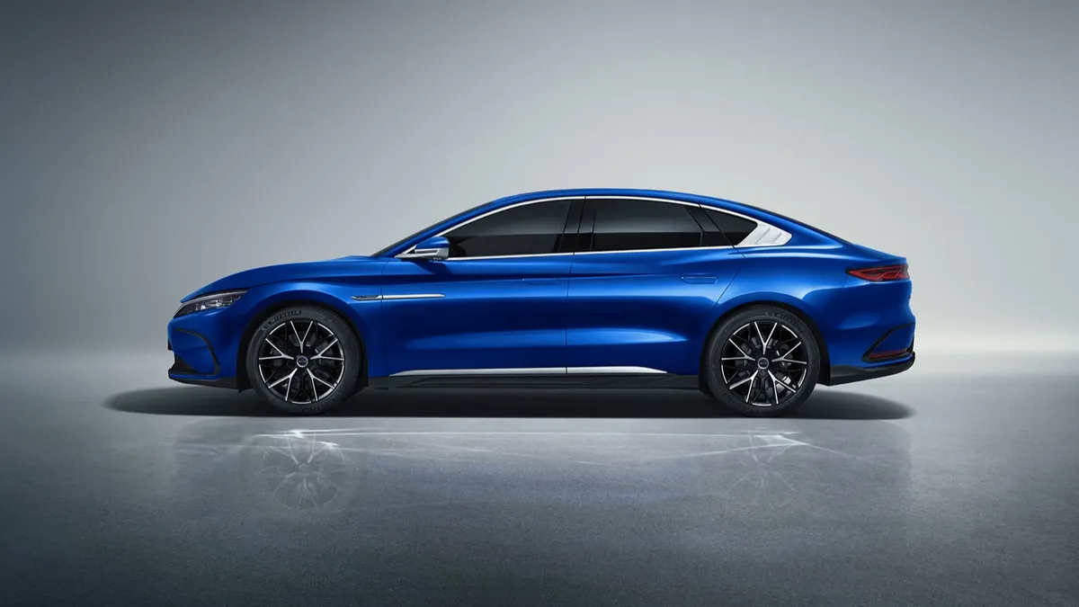 BYD BYD HAN — photo 14