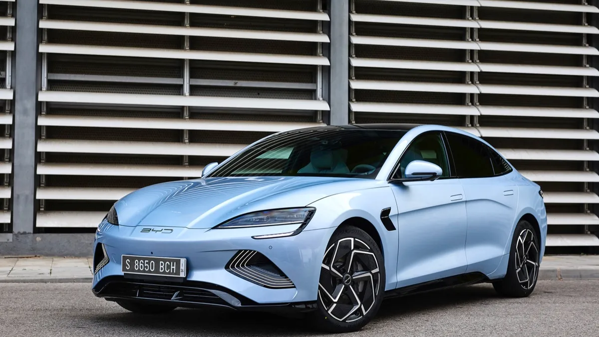 BYD BYD SEAL 61.4 kWh RWD Comfort — photo 4