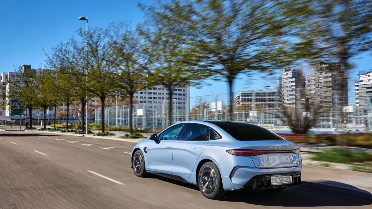 BYD BYD SEAL 61.4 kWh RWD Comfort — photo 10