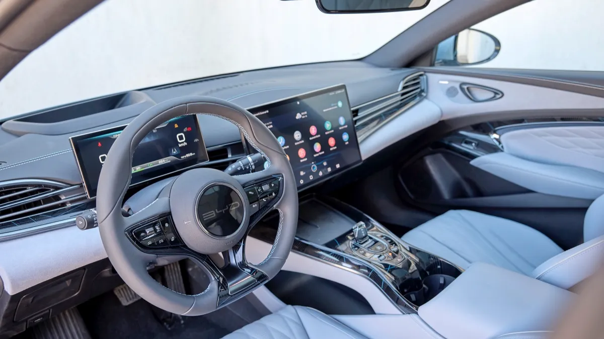 BYD BYD SEAL 61.4 kWh RWD Comfort — photo 18