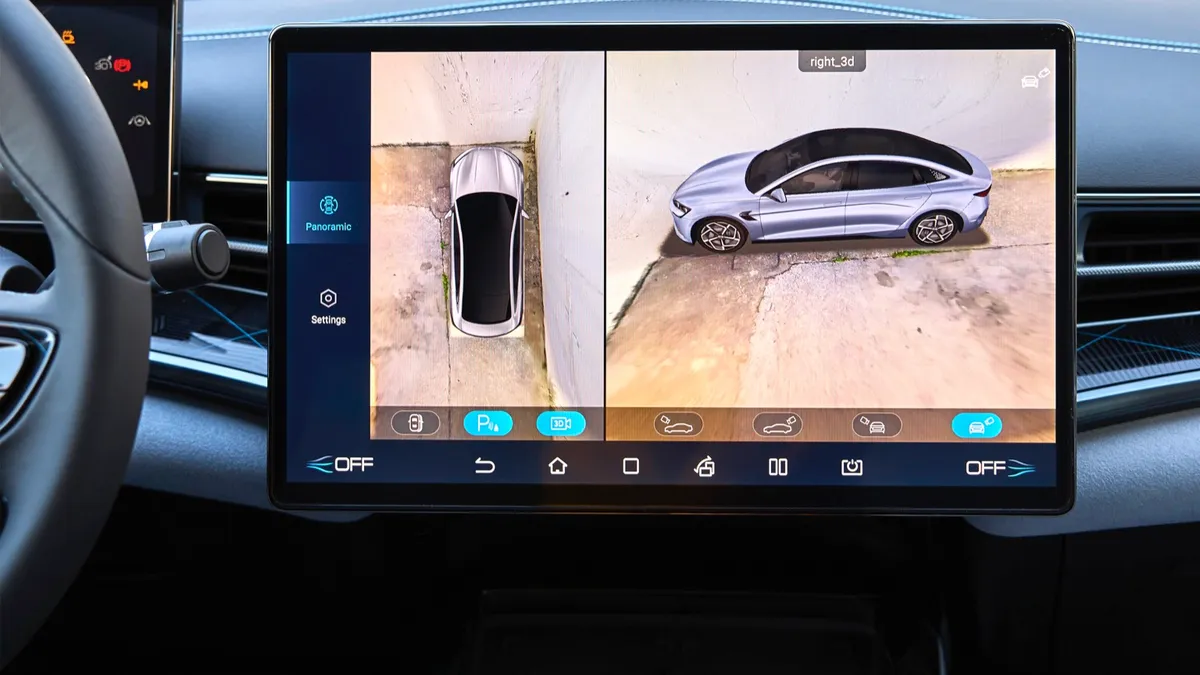 BYD BYD SEAL 82.5 kWh RWD Design — photo 25