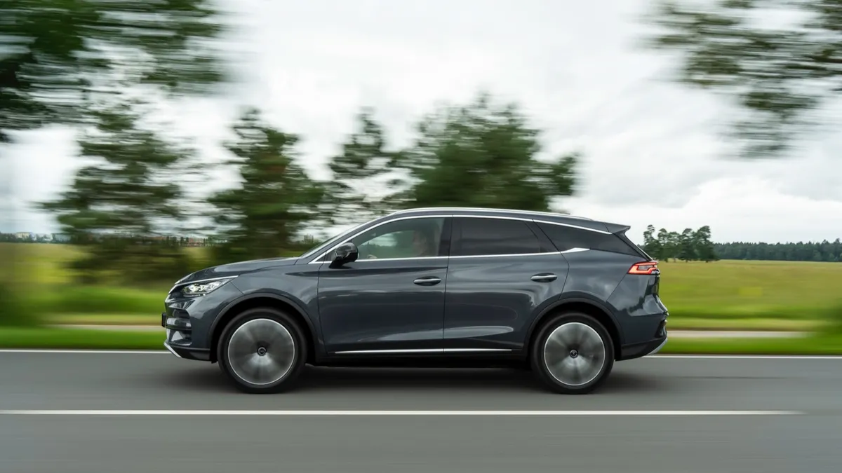 BYD BYD TANG Flagship — photo 3