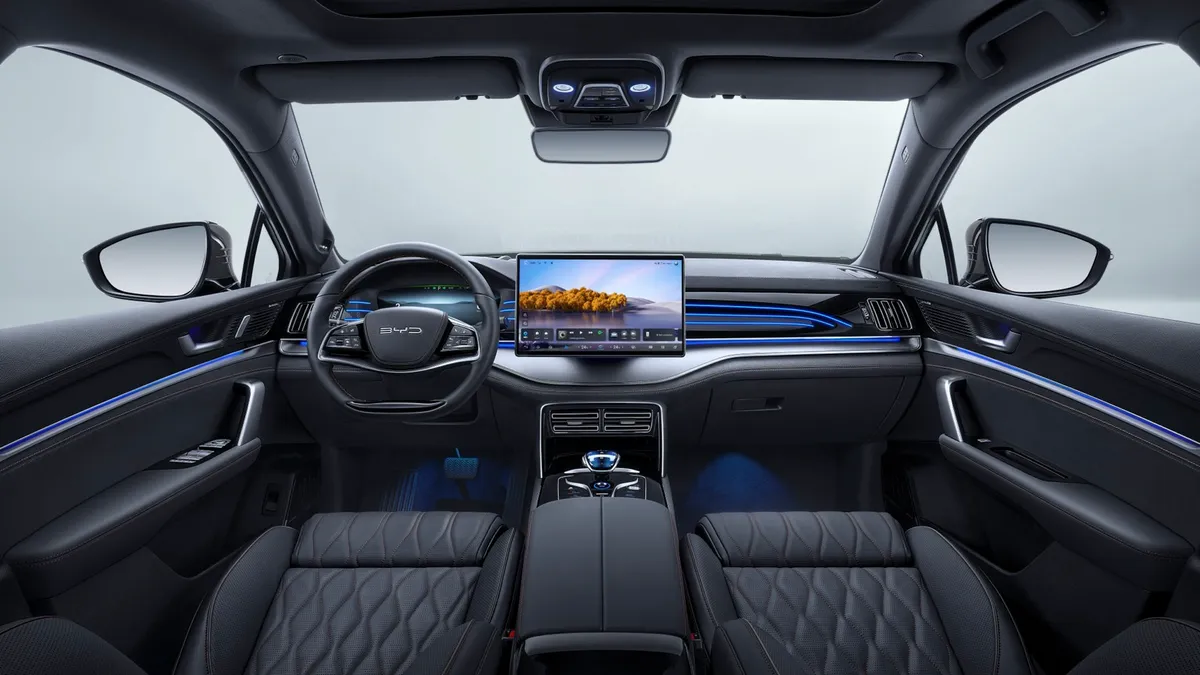 BYD BYD TANG Flagship — photo 8