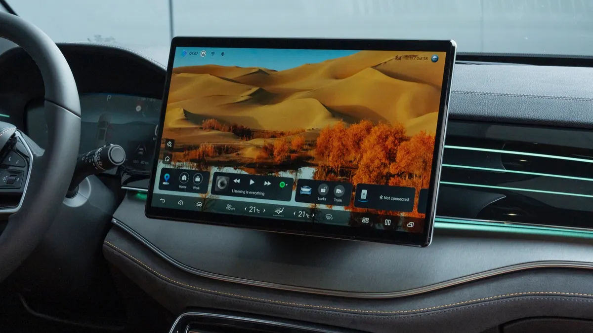 BYD BYD TANG Flagship — photo 12