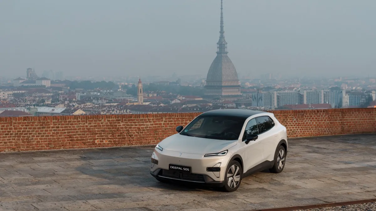 Changan Changan Deepal S05 4WD Max — photo 4