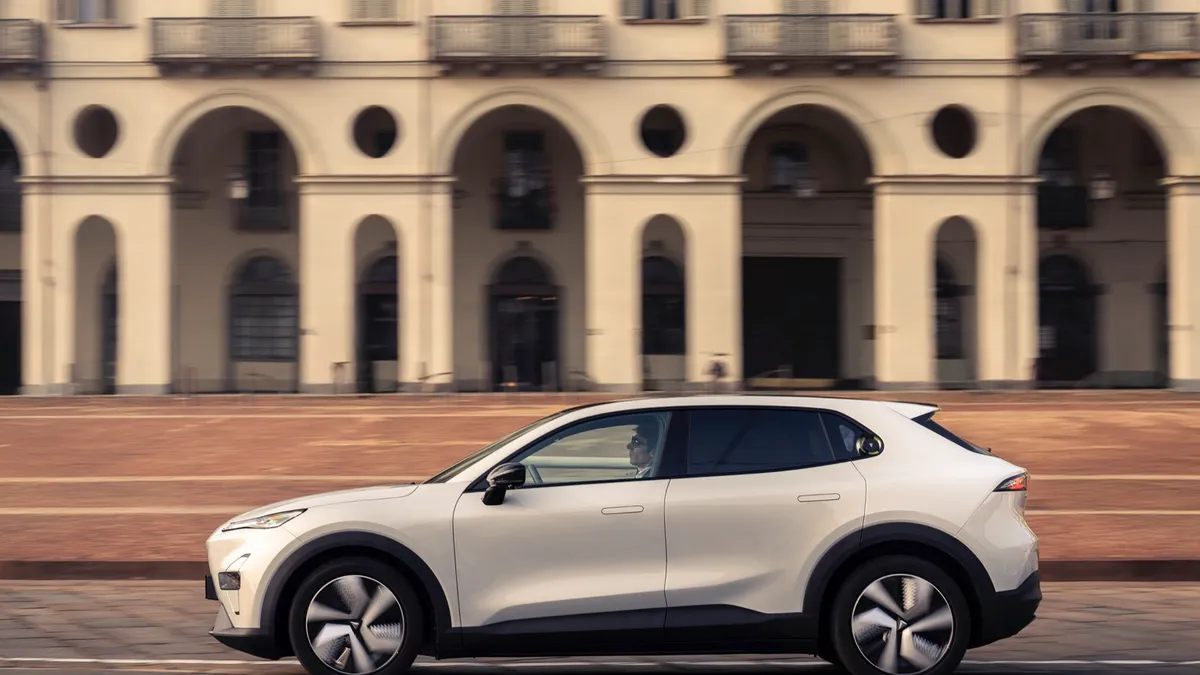 Changan Changan Deepal S05 RWD — photo 6