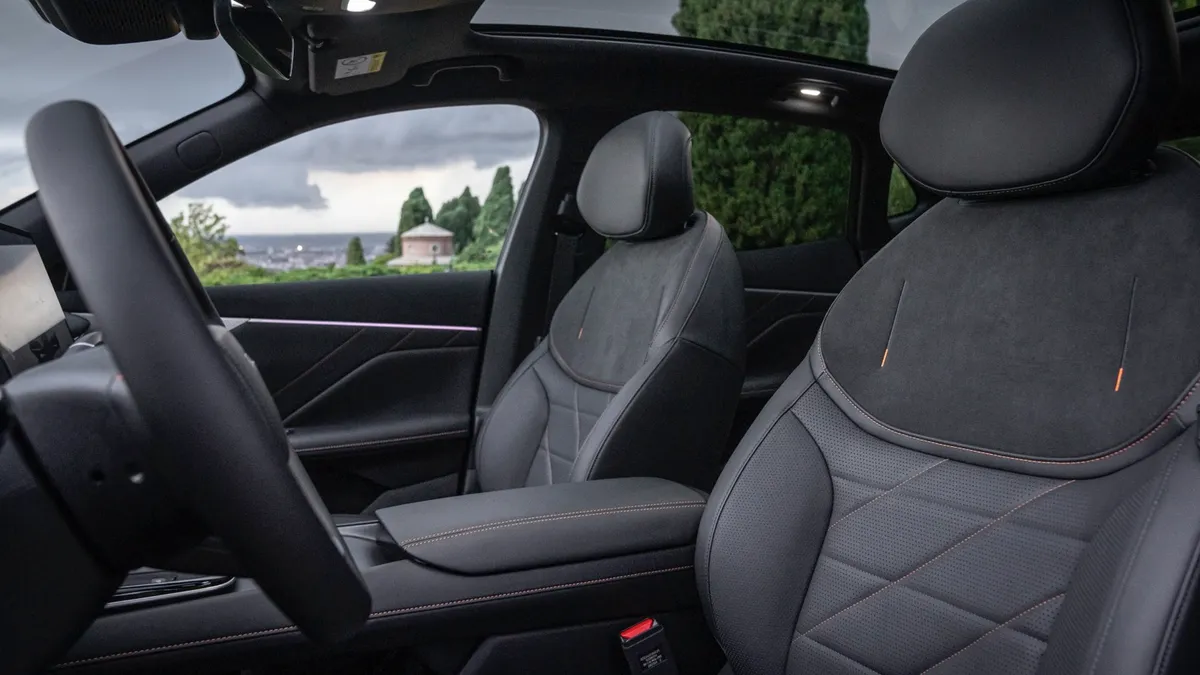 Changan Changan Deepal S05 RWD — photo 15