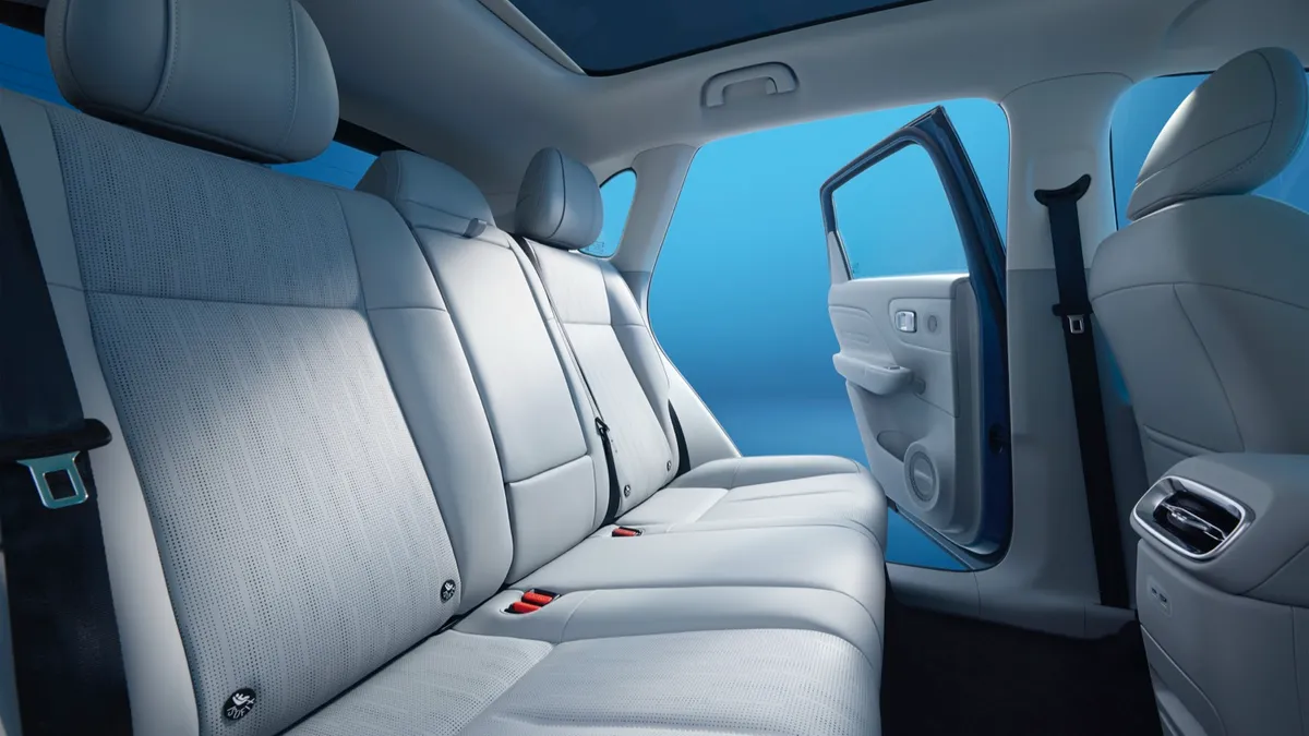 Leapmotor Leapmotor B10 67.1 kWh — photo 12