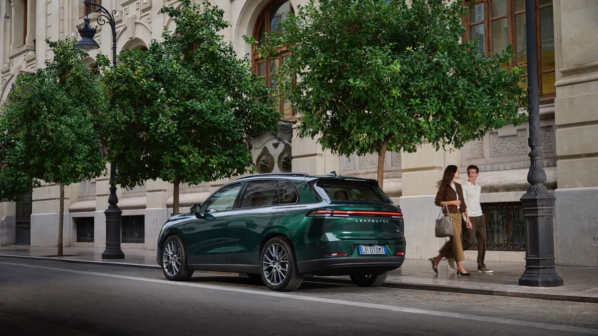 Leapmotor Leapmotor C10 AWD 81.9 kWh — photo 2