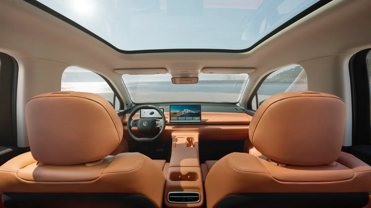 Leapmotor Leapmotor C10 AWD 81.9 kWh — photo 10