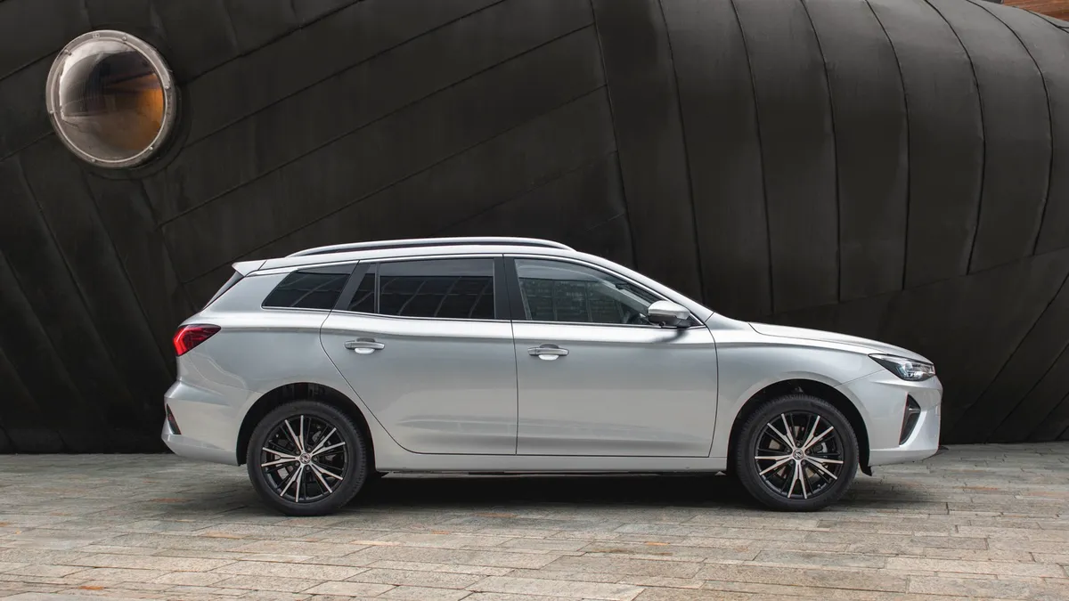 MG MG MG5 Electric Long Range — photo 21