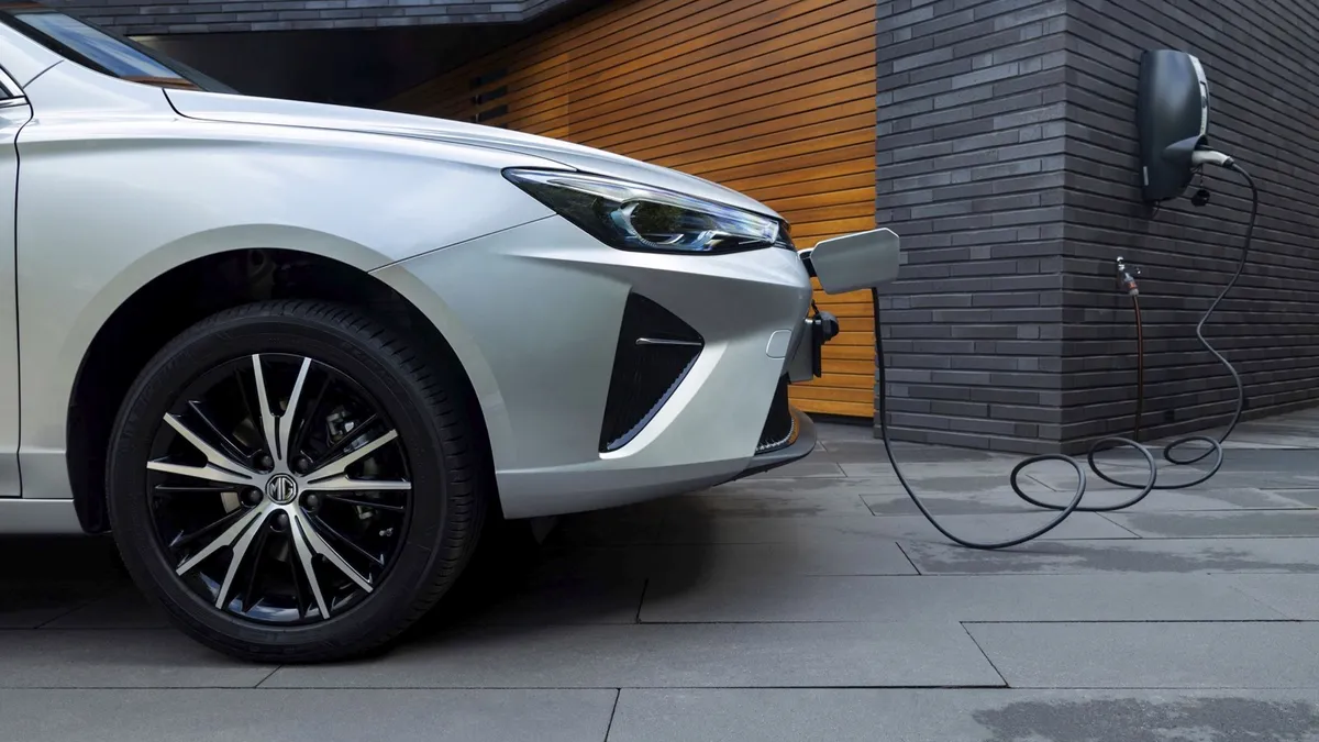 MG MG MG5 Electric Long Range — photo 29