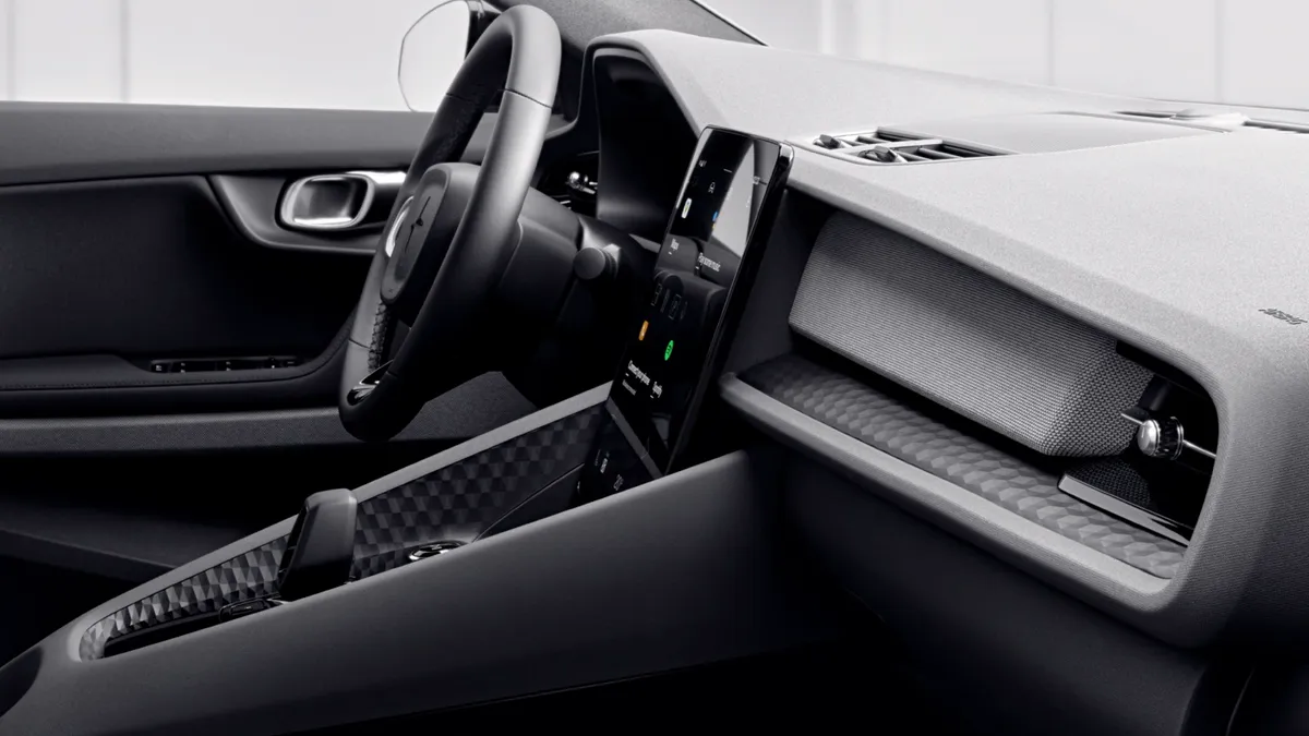 Polestar Polestar 2 Long Range Single Motor — photo 11