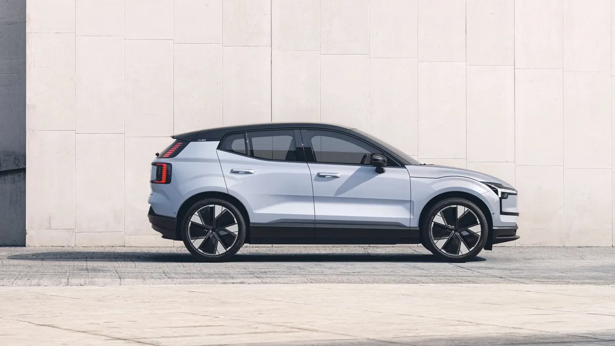 Volvo Volvo EX30 Single Motor — photo 4