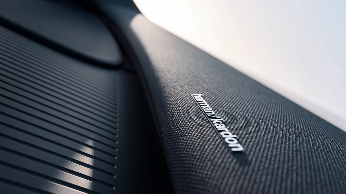 Volvo Volvo EX30 Single Motor — photo 26