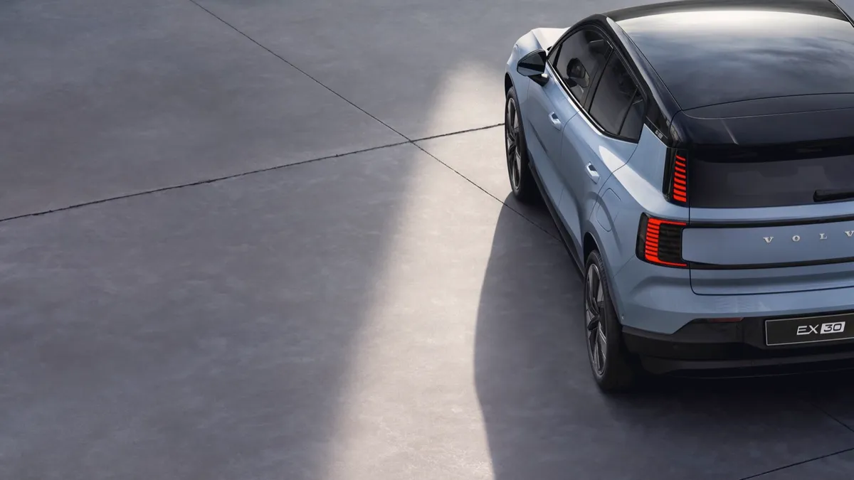 Volvo Volvo EX30 Single Motor — photo 32