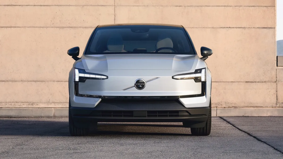 Volvo Volvo EX30 Single Motor ER — photo 6