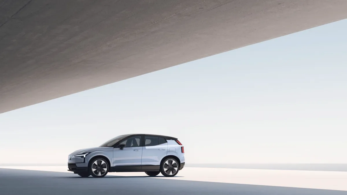 Volvo Volvo EX30 Single Motor ER — photo 8