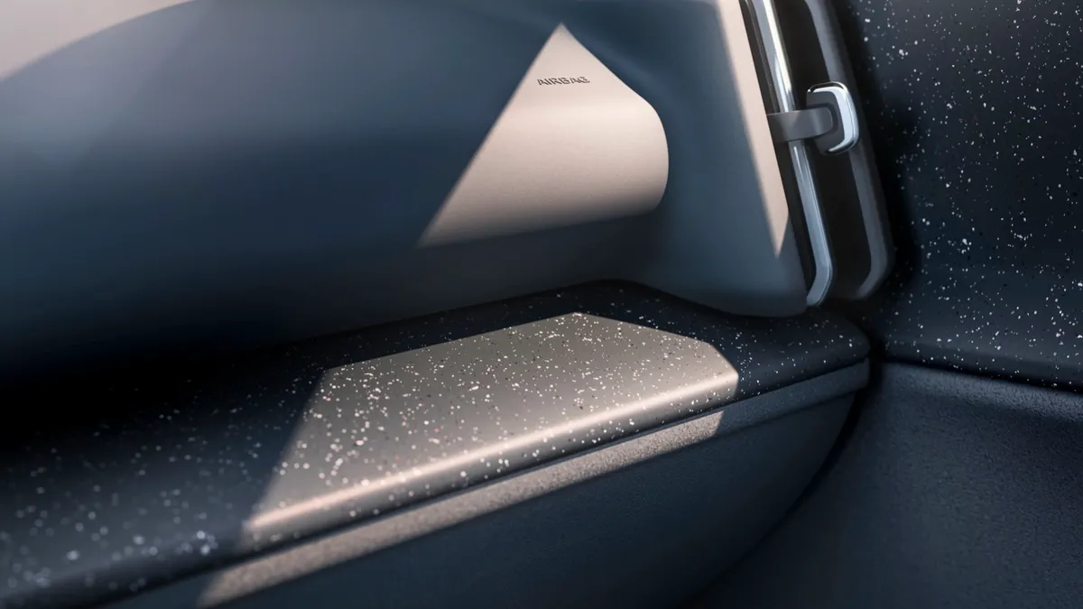 Volvo Volvo EX30 Single Motor ER — photo 27