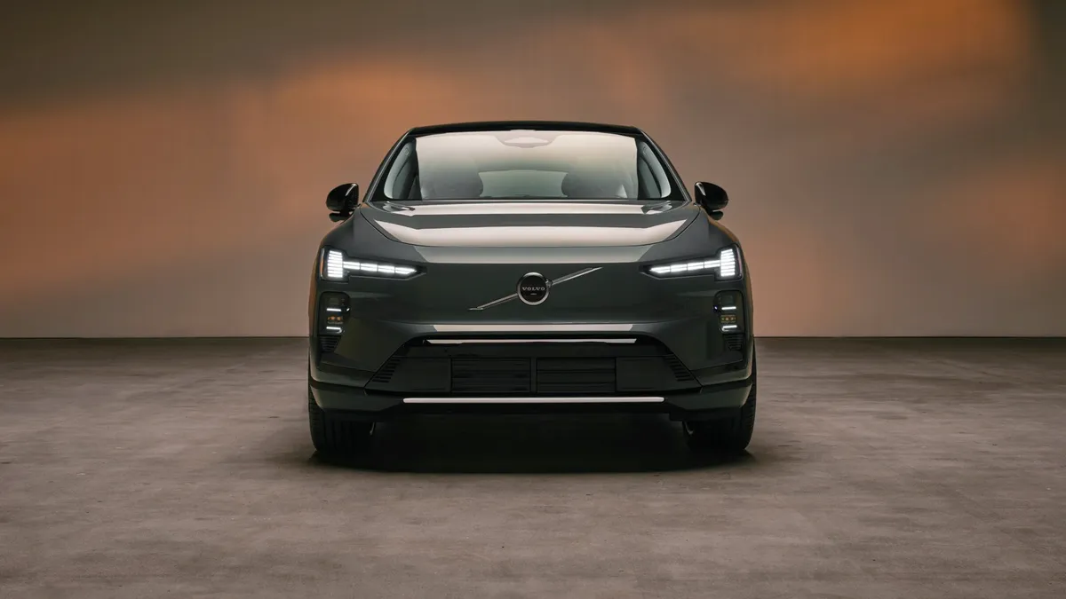 Volvo Volvo EX60 P10 AWD — photo 6