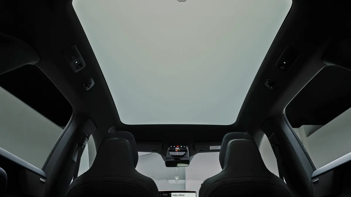 Volvo Volvo EX60 P10 AWD — photo 18