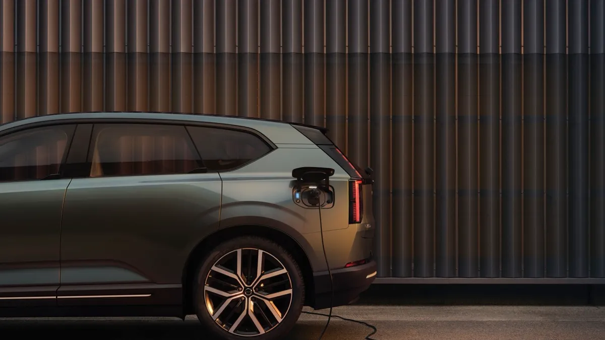 Volvo Volvo EX60 P10 AWD — photo 22