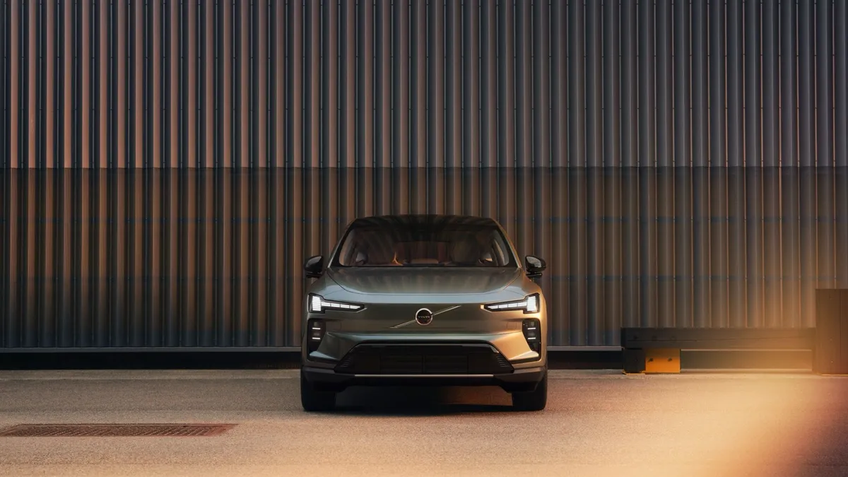 Volvo Volvo EX60 P12 AWD — photo 11