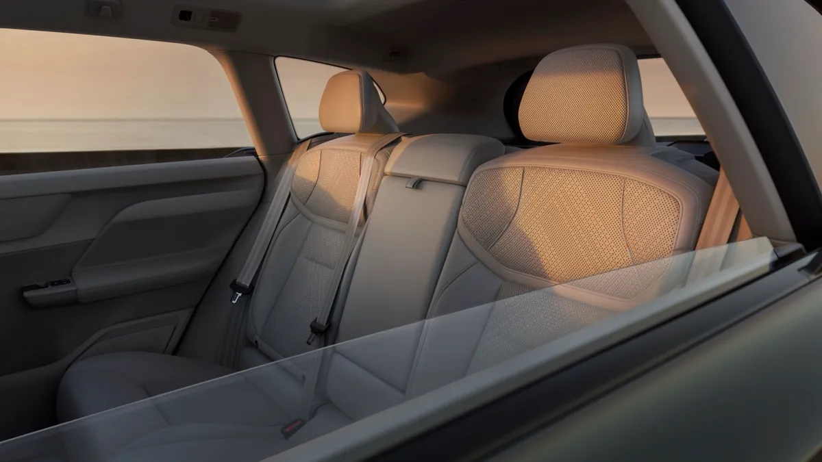 Volvo Volvo EX60 P12 AWD — photo 17