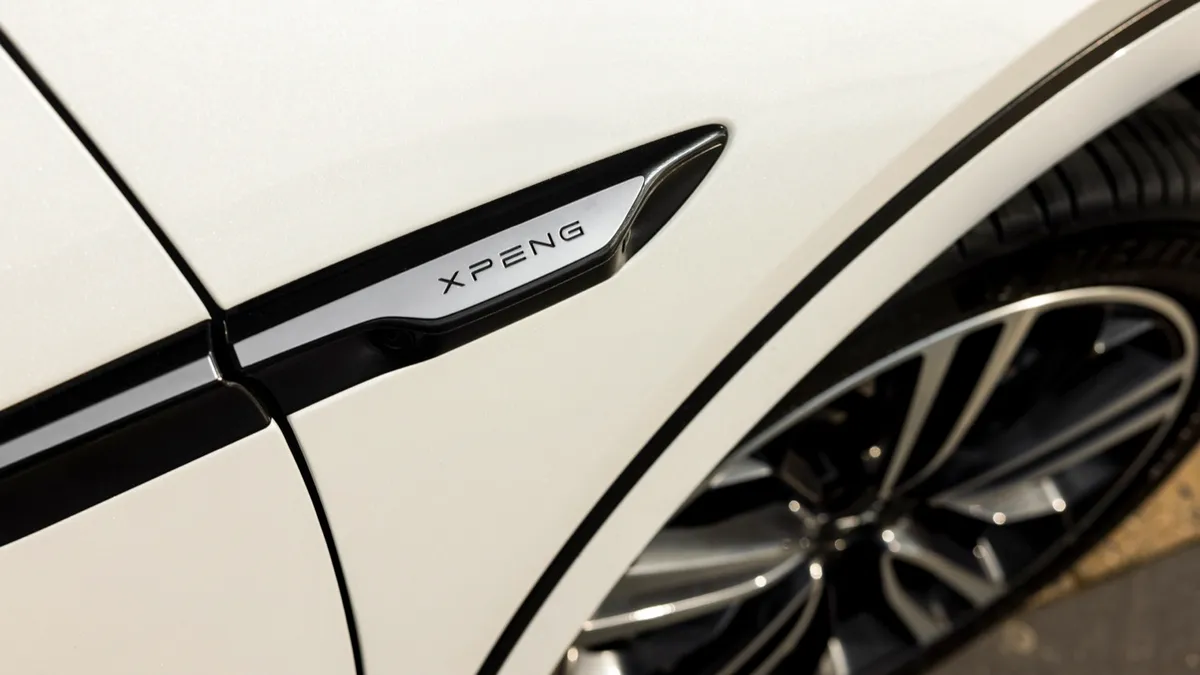 Xpeng XPENG G6 RWD Long Range — photo 23