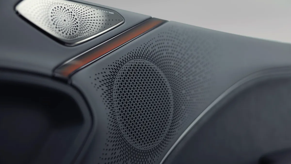 Zeekr Zeekr 7GT Long Range RWD — photo 13