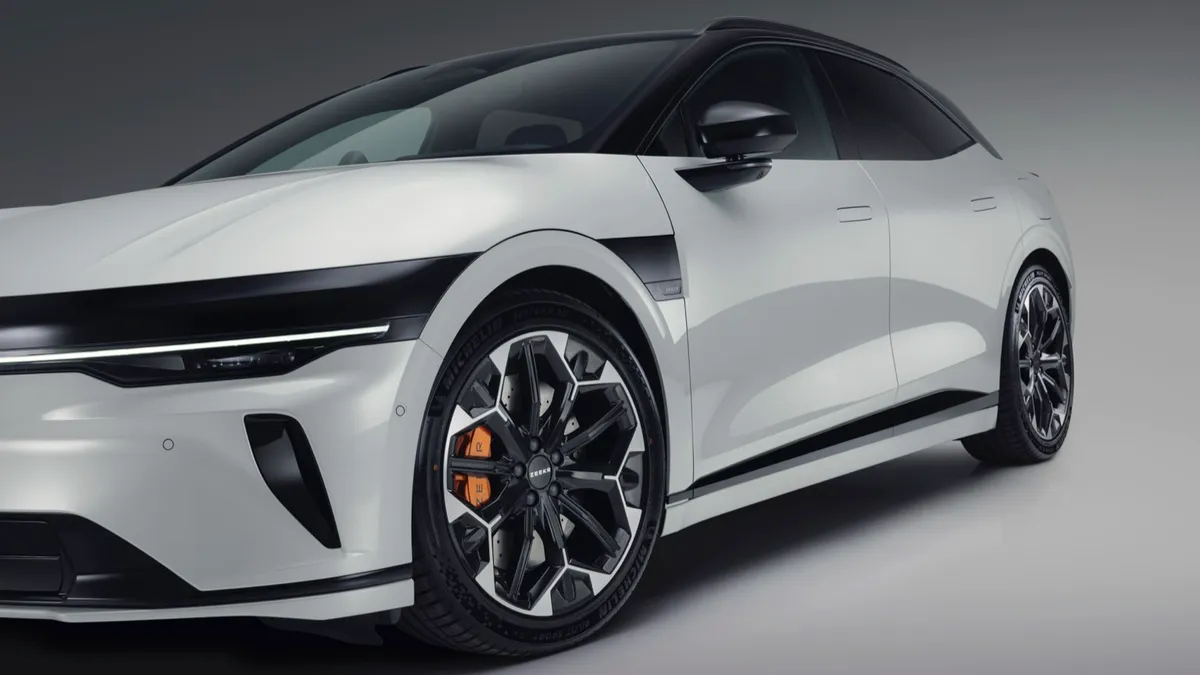 Zeekr Zeekr 7GT Long Range RWD — photo 22